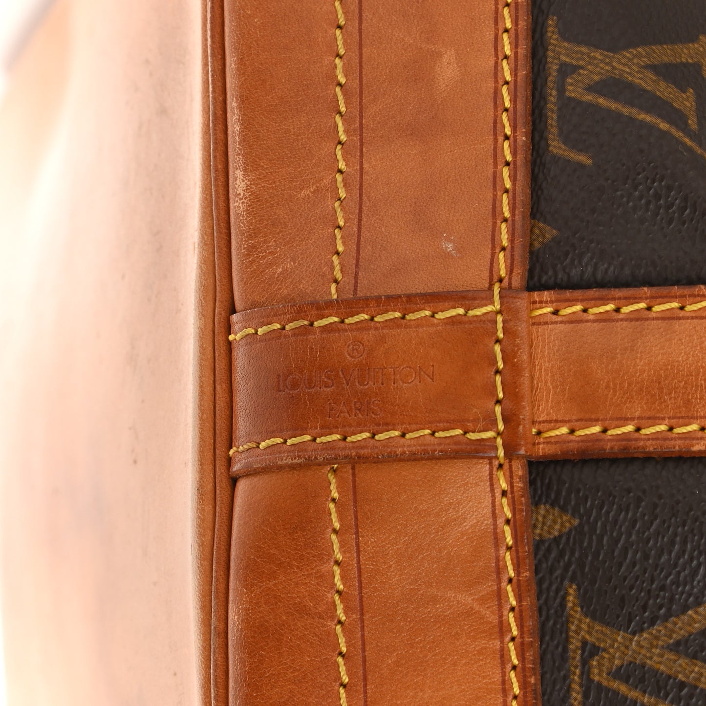Monogram Noe