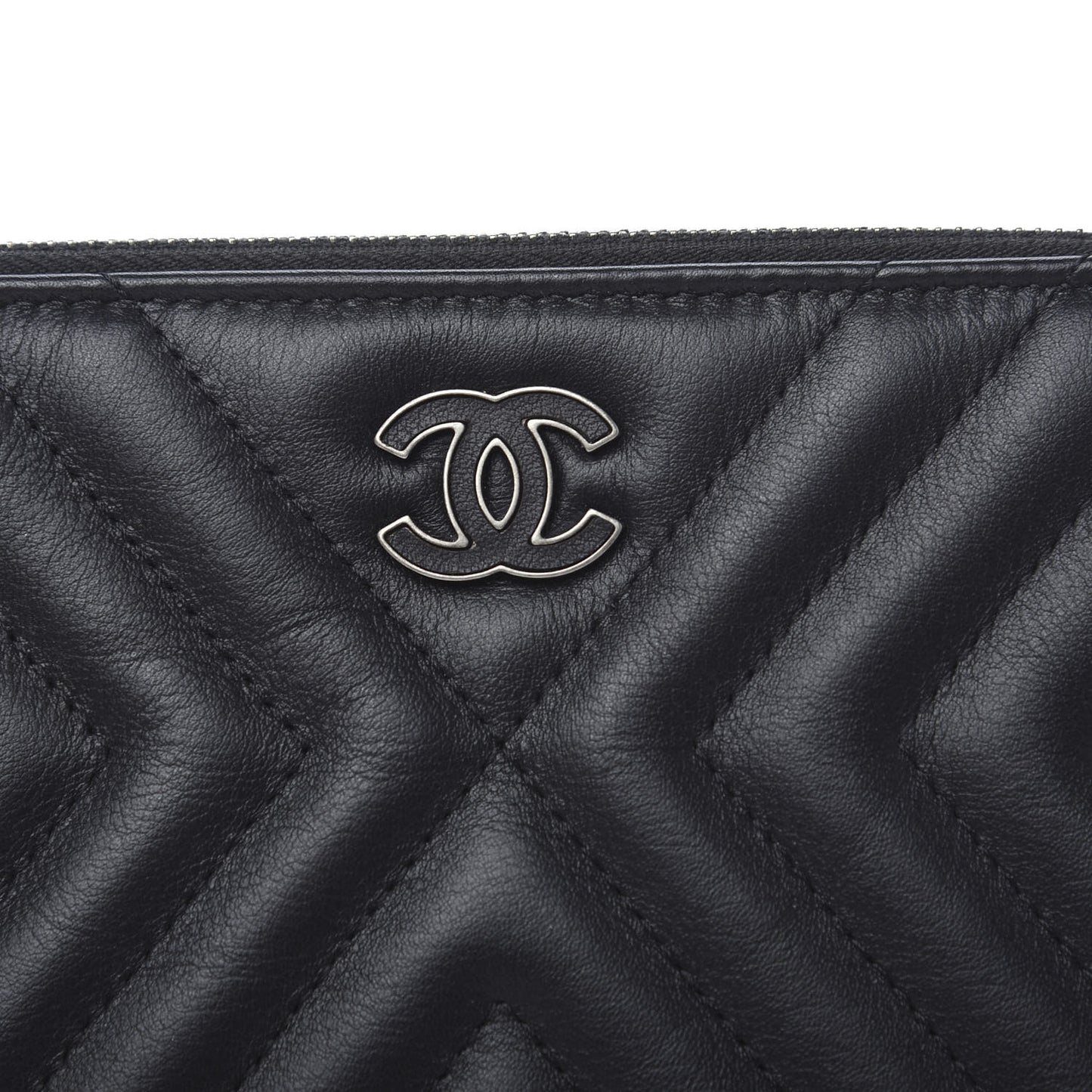 Calfskin Chevron Quilted Tassel Clutch With Chain Black