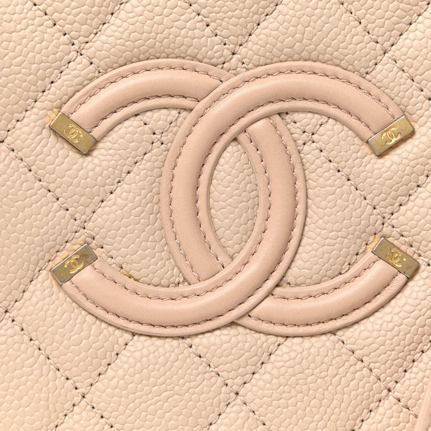 Caviar Quilted Medium CC Filigree Vanity Case Beige