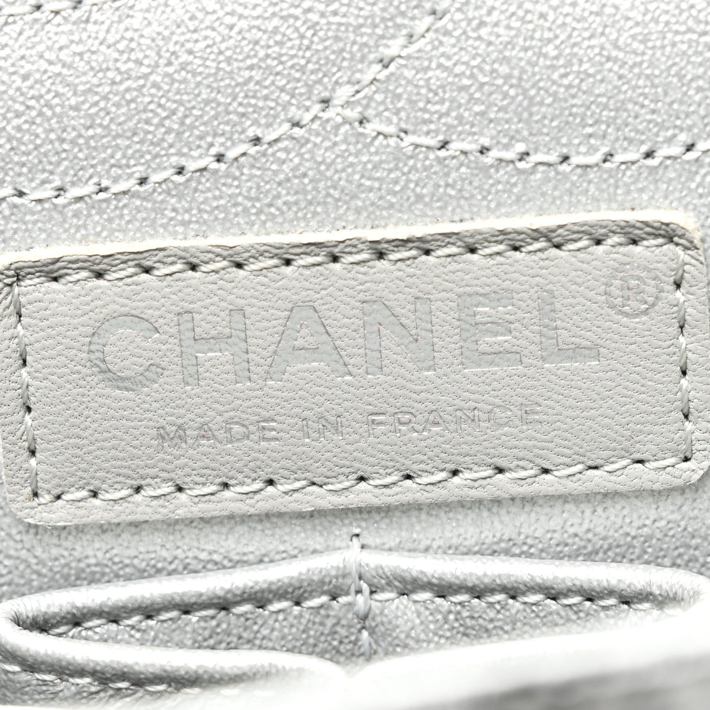 Metallic Caviar Quilted 2.55 Reissue 226 Flap Silver Black