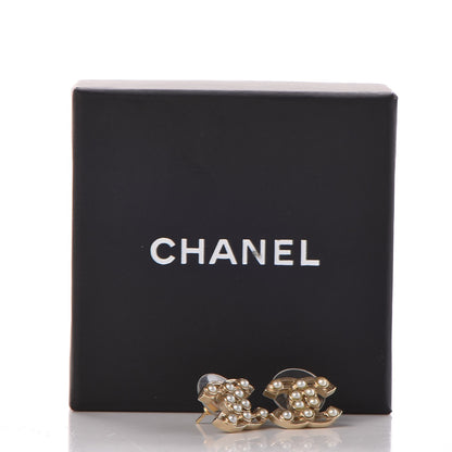 Chanel Pearl CC Earrings Light Gold 5 of 5