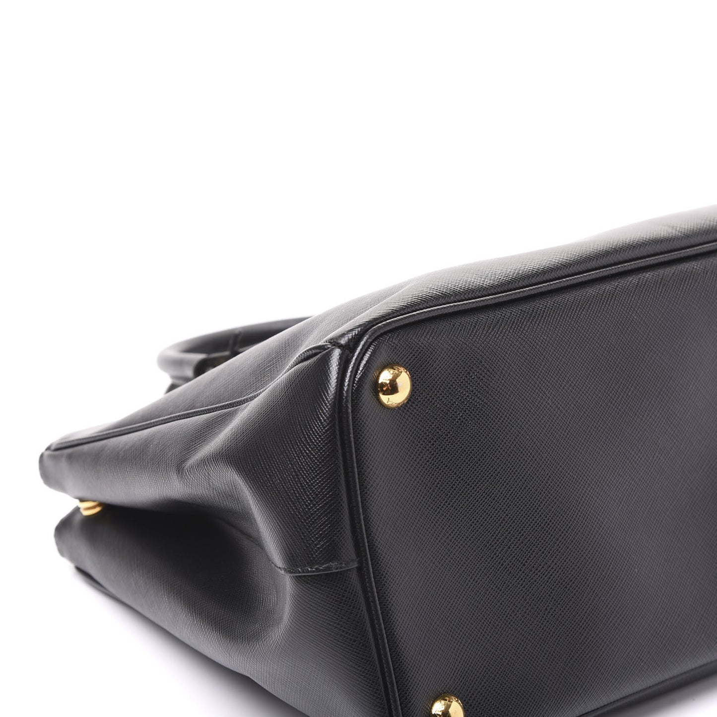 Saffiano Medium Galleria Double Zip Tote Black