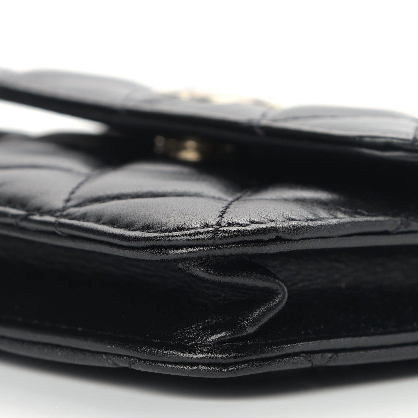 Calfskin Quilted Maxi Pearls Card Holder Flap With Chain Black