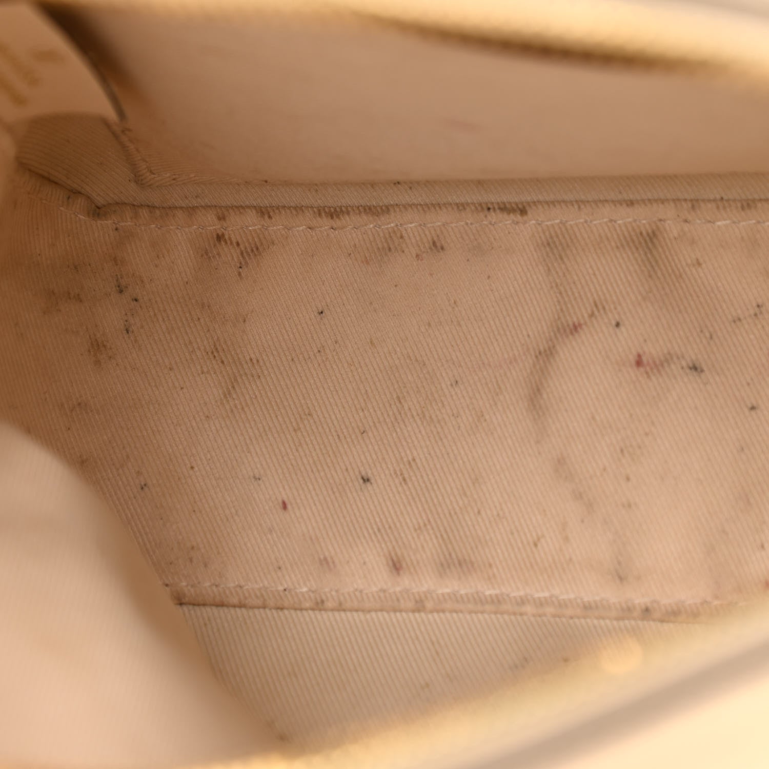 Louis Vuitton Monogram Saintonge Creme 12 of 13