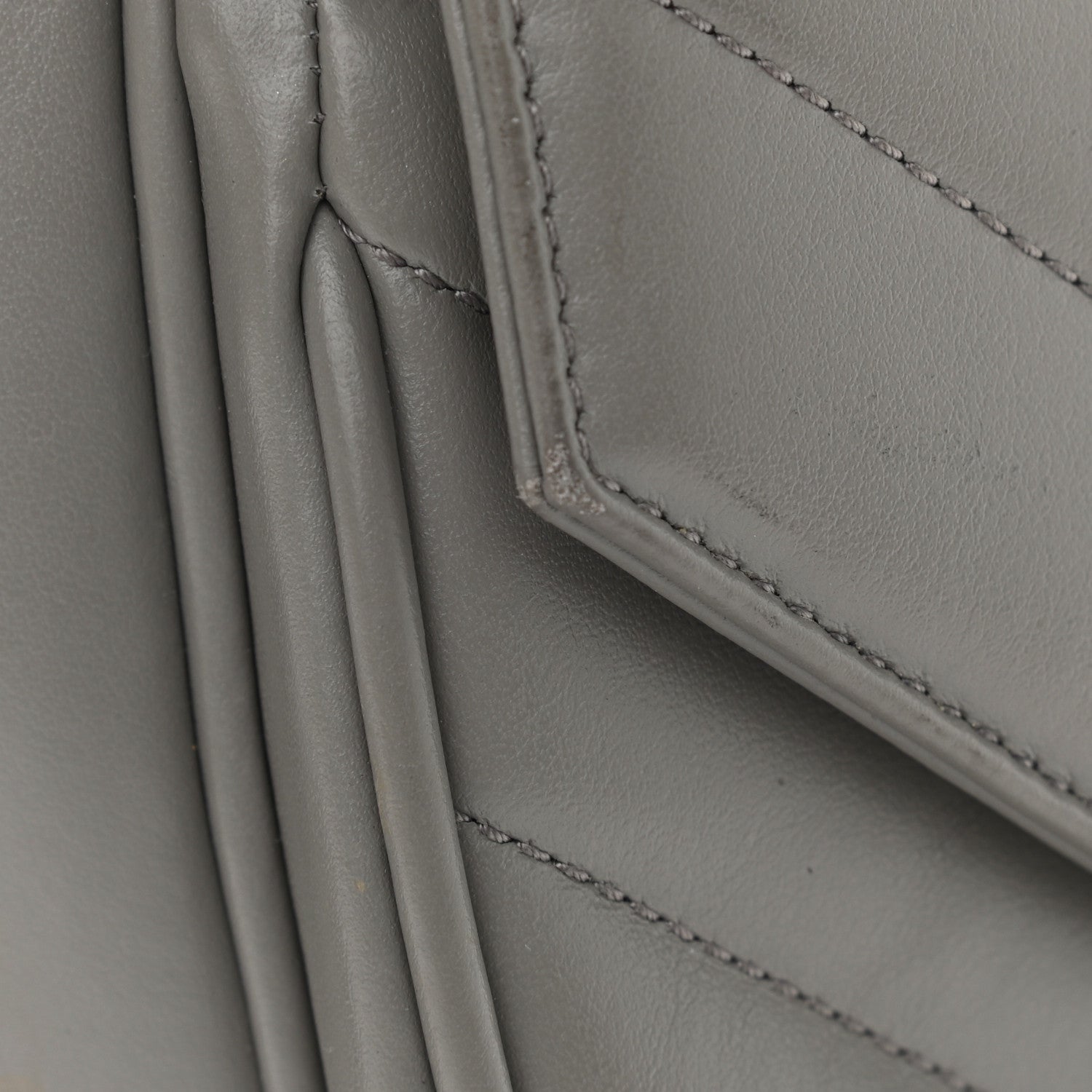 Saint Laurent Calfskin Y Quilted Monogram Loulou Shoulder Bag Pearl Grey 16 of 18