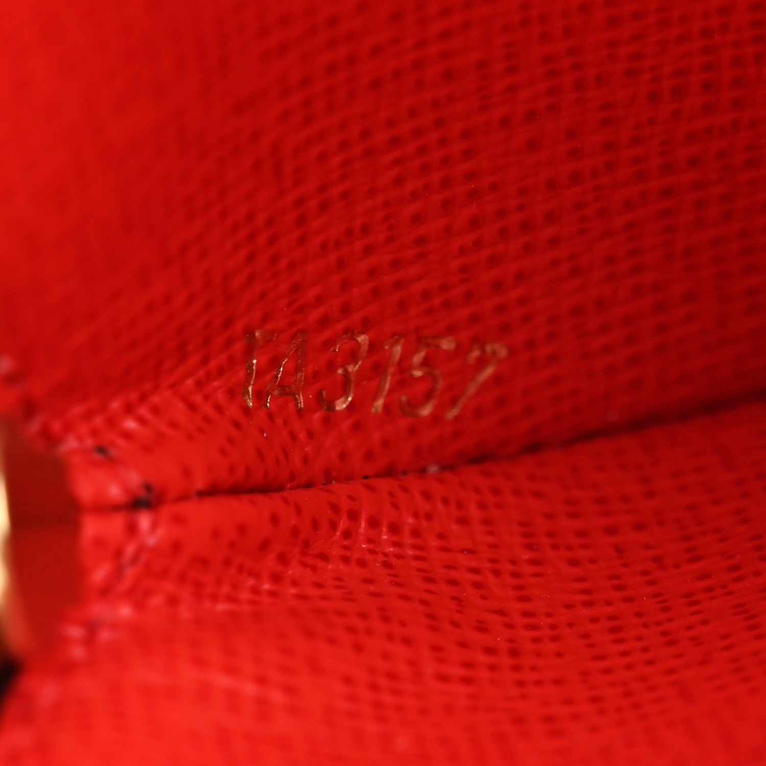 Louis Vuitton Monogram 2017 Christmas Animation Round Coin Purse 7 of 8