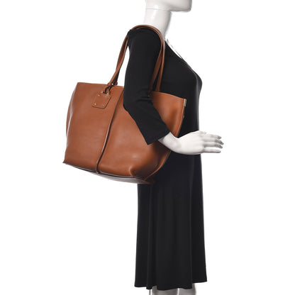 Chloe Smooth Calfskin Medium Vick Tote Caramel 2 of 13