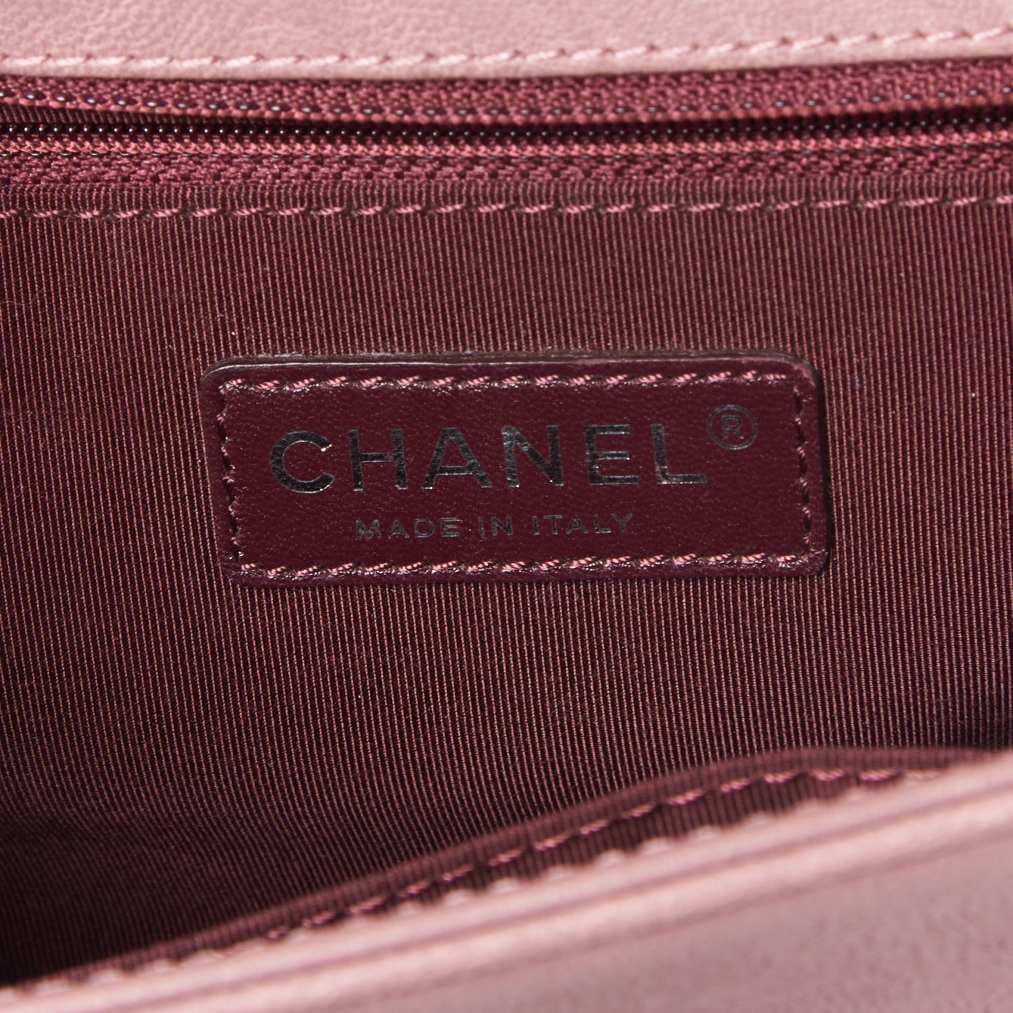 Crumpled Lambskin New Medium Studded Boy Flap Dark Pink