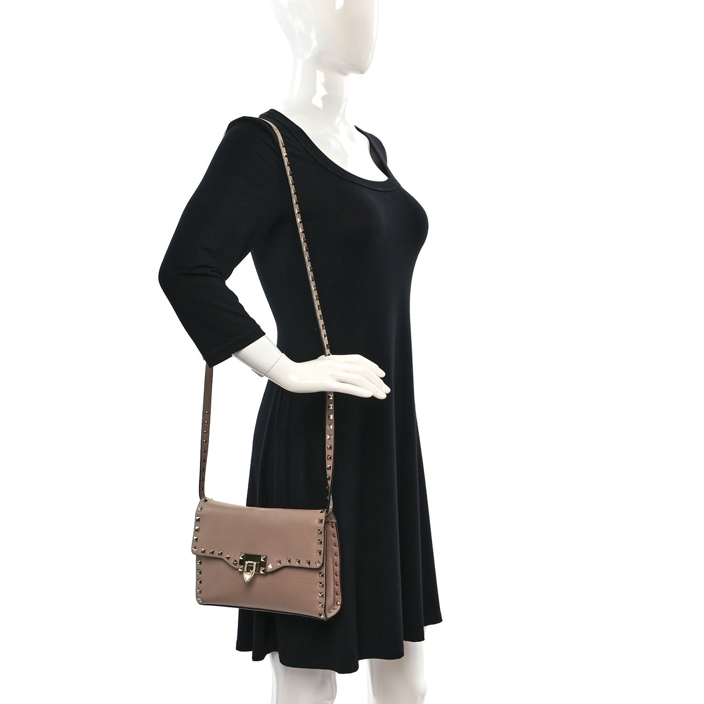 Pebbled Calfskin Medium Rockstud Flip Lock Crossbody Bag Poudre