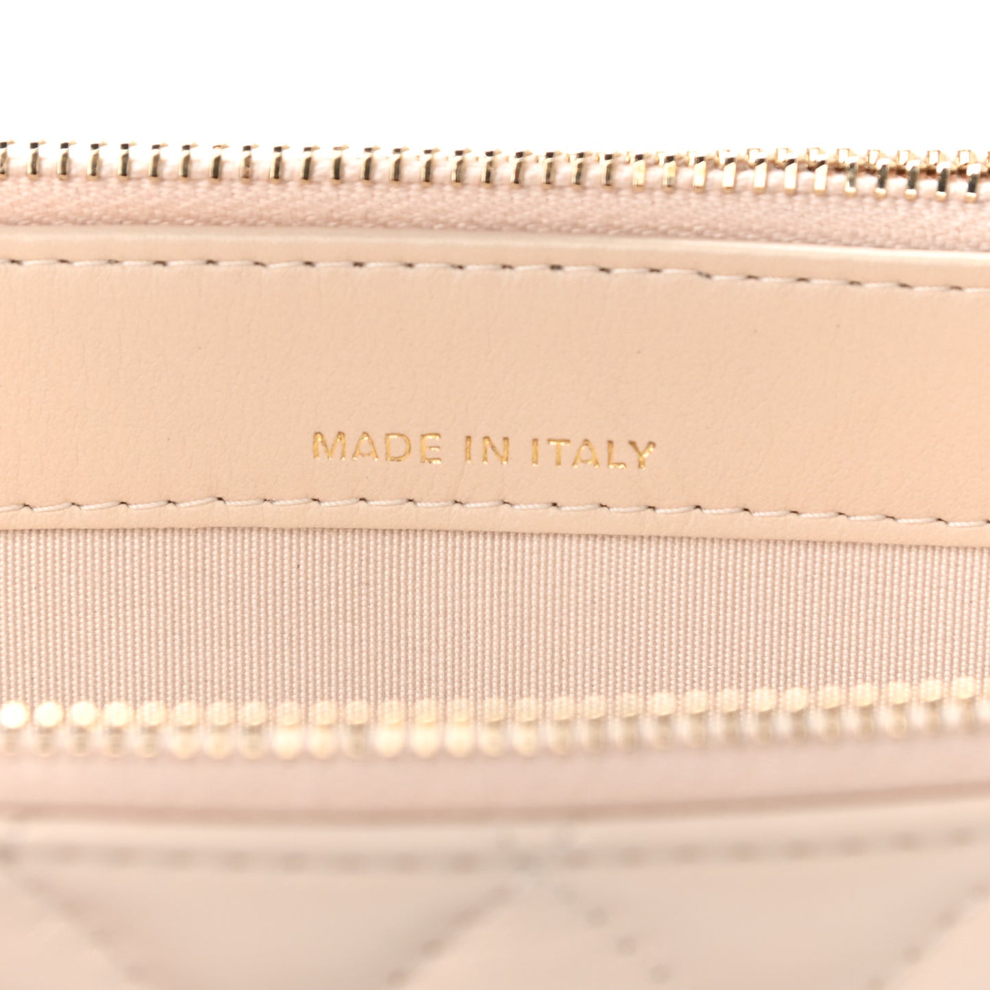 Lambskin Quilted Small Clutch With Chain Off White