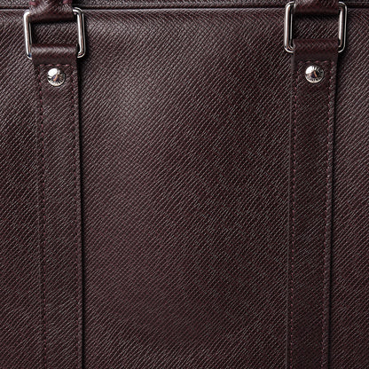 Louis Vuitton Taiga Porte Documents Voyage PM Acajou 9 of 11