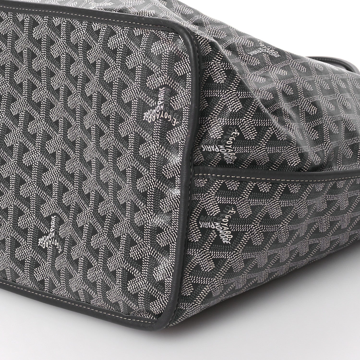 Goyard Goyardine Reversible Anjou GM Grey 16 of 18