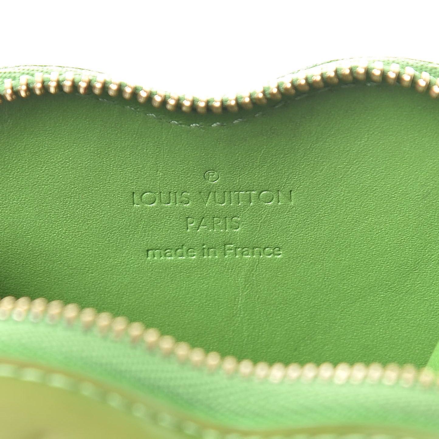 LOUIS VUITTON Vernis Heart Coin Purse Vert Tonic