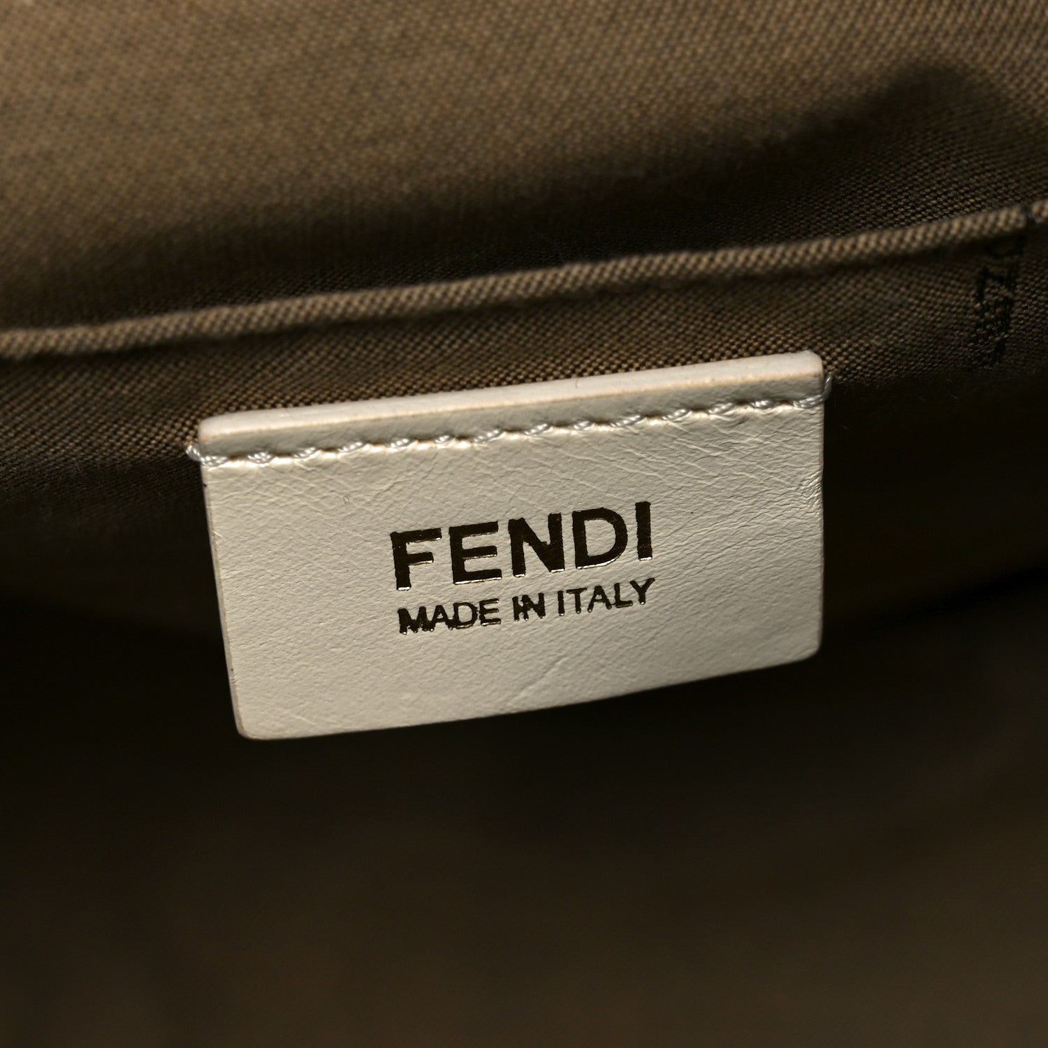 Fendi Zucca Spalmati Lucido Medium Chef Boston White 1831535