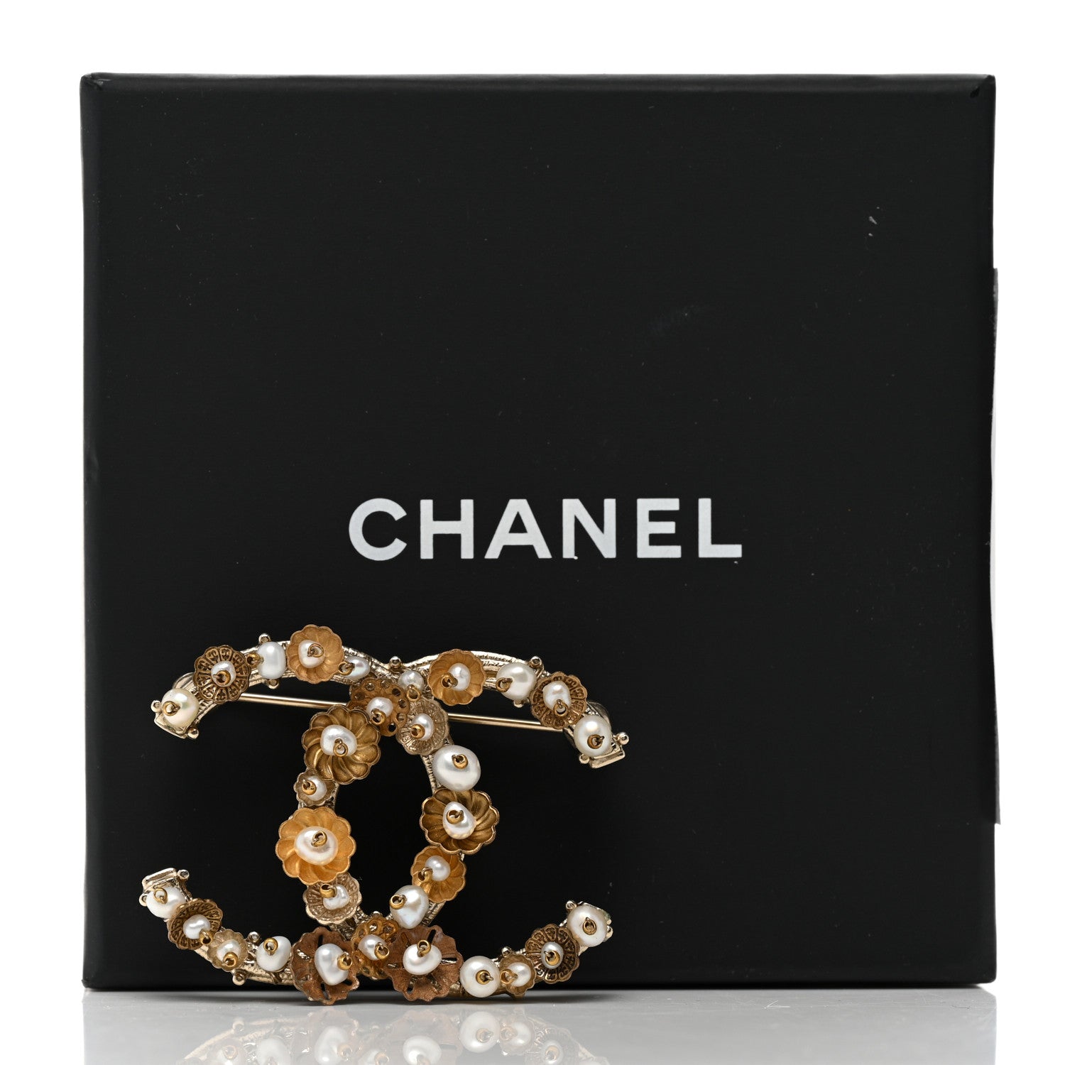 Chanel Pearl Camelia CC Brooch Gold 5 of 5