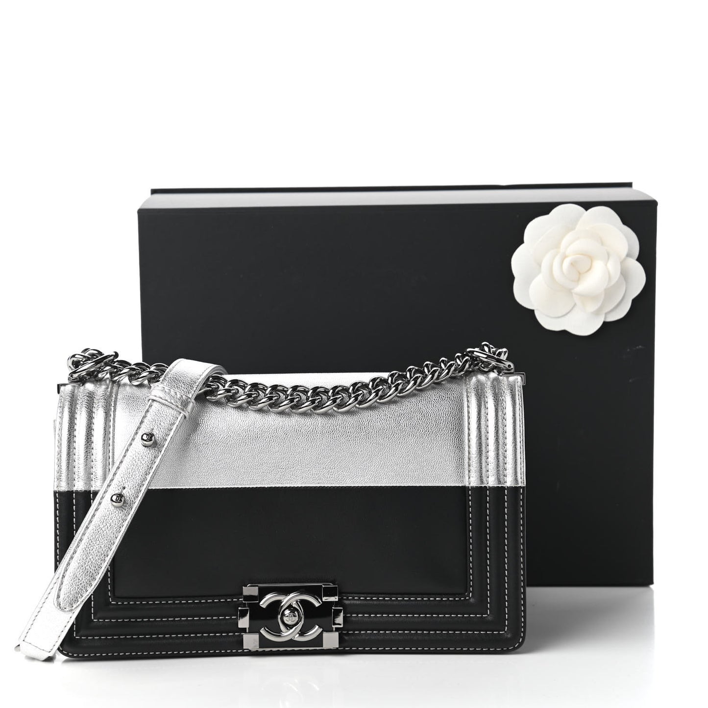 Metallic Goatskin Calfskin Medium Boy Flap Silver Black