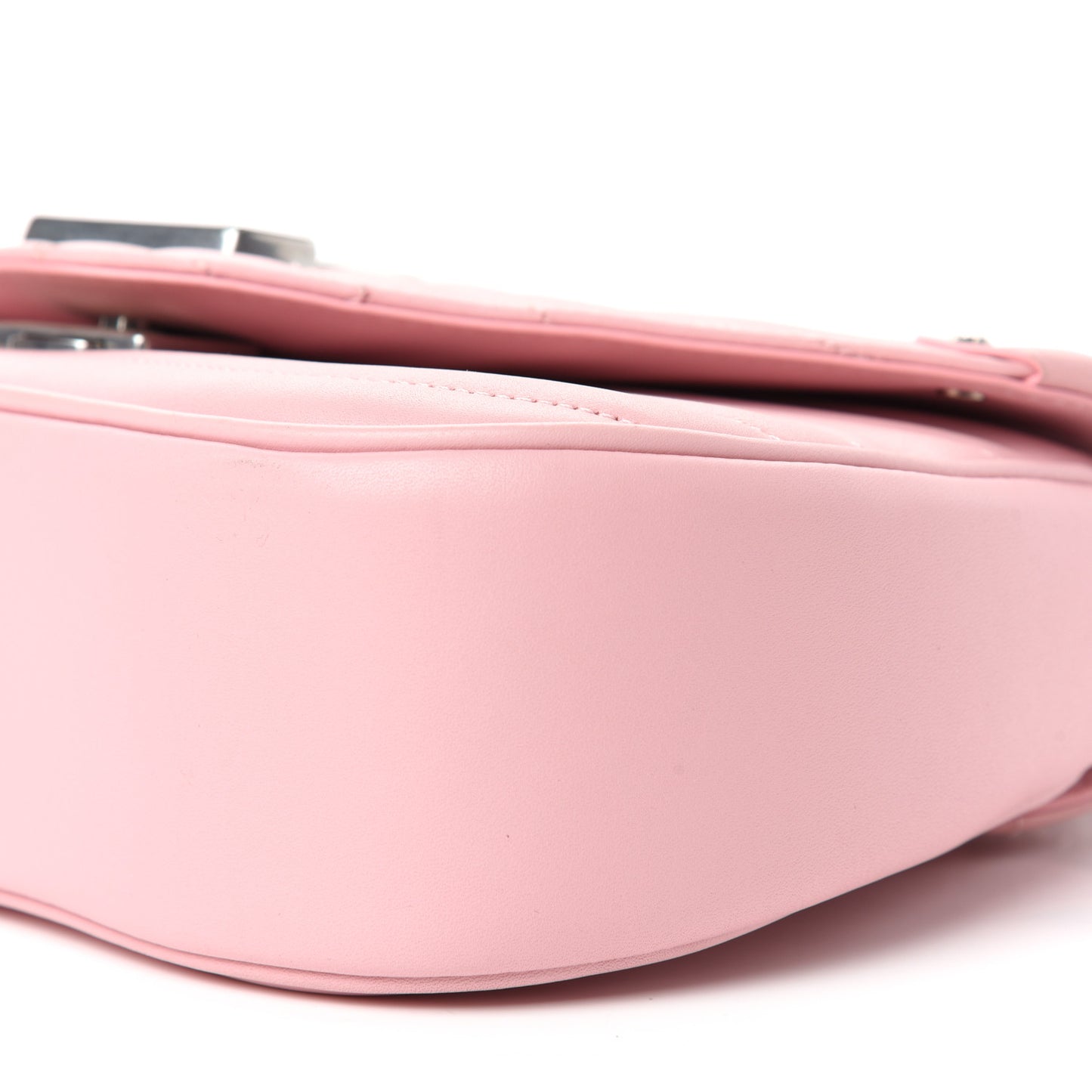 Calfskin New Wave Chain MM Smoothie Pink