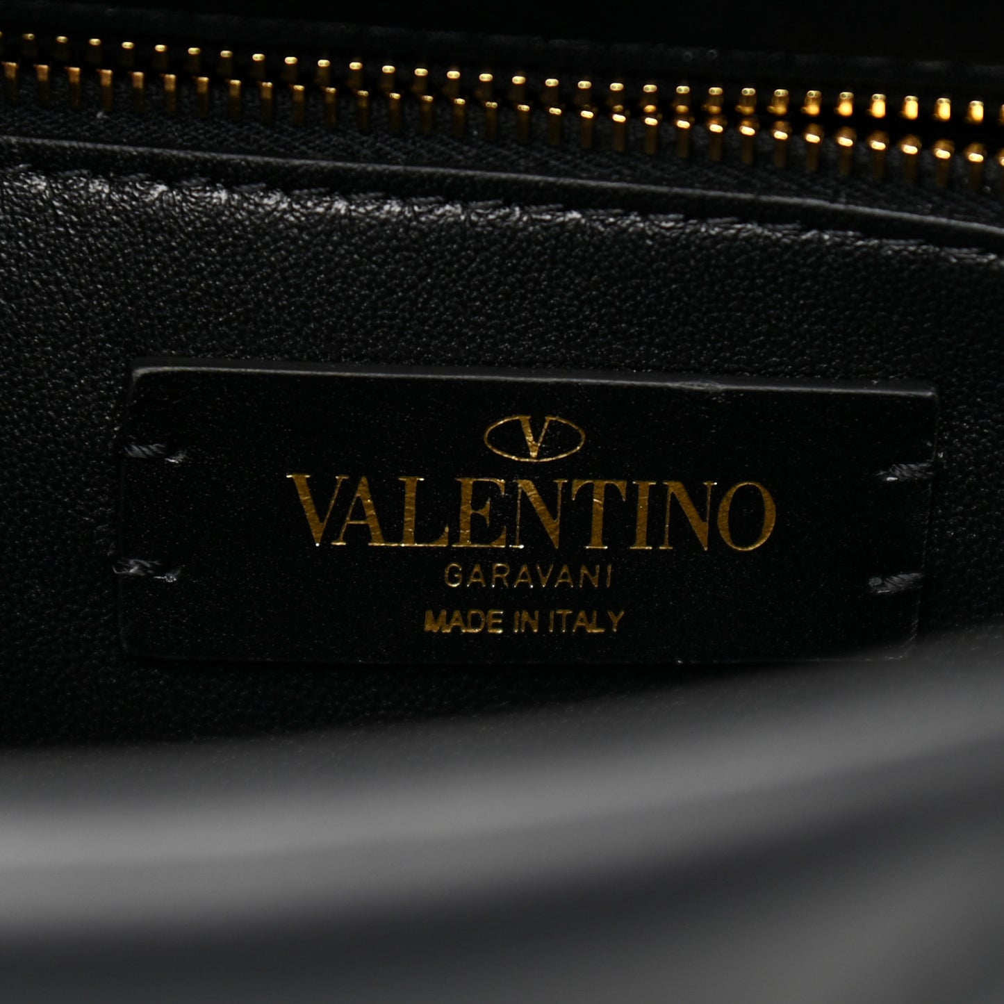 Nappa Enamel Medium Roman Stud Shoulder Bag Black