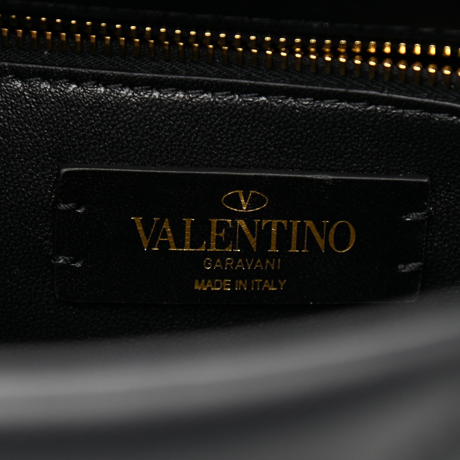 Valentino Garavani Nappa Enamel Medium Roman Stud Shoulder Bag Black 5 of 10
