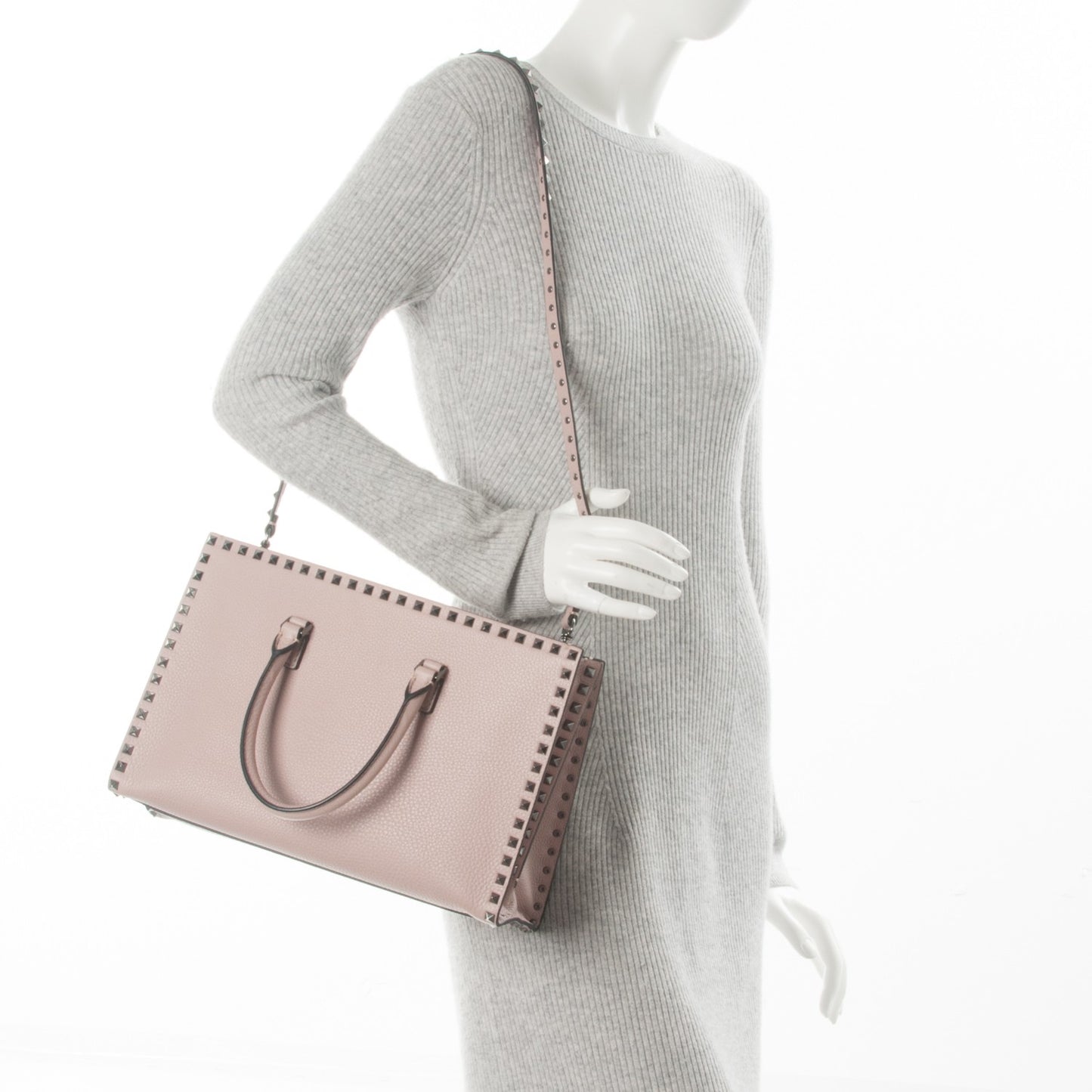 Grained Calfskin Medium Rockstud Double Handle Horizontal Tote Poudre