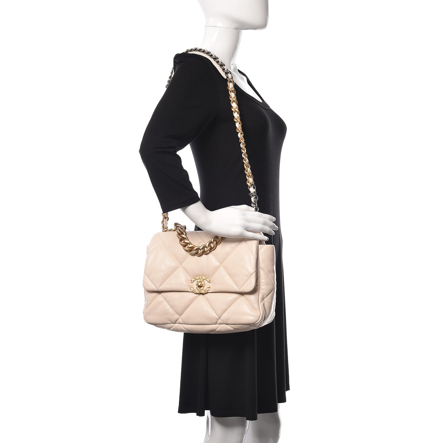 Lambskin Quilted Large 19 Flap Light Beige