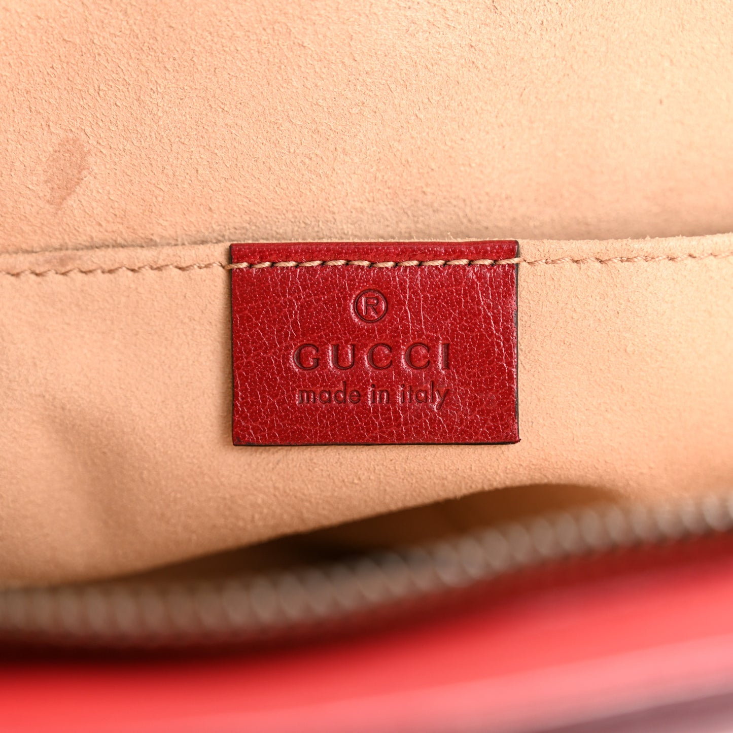 Piuma Lux Calfskin Small Re(Belle) Crossbody Bag Romantic Cerise