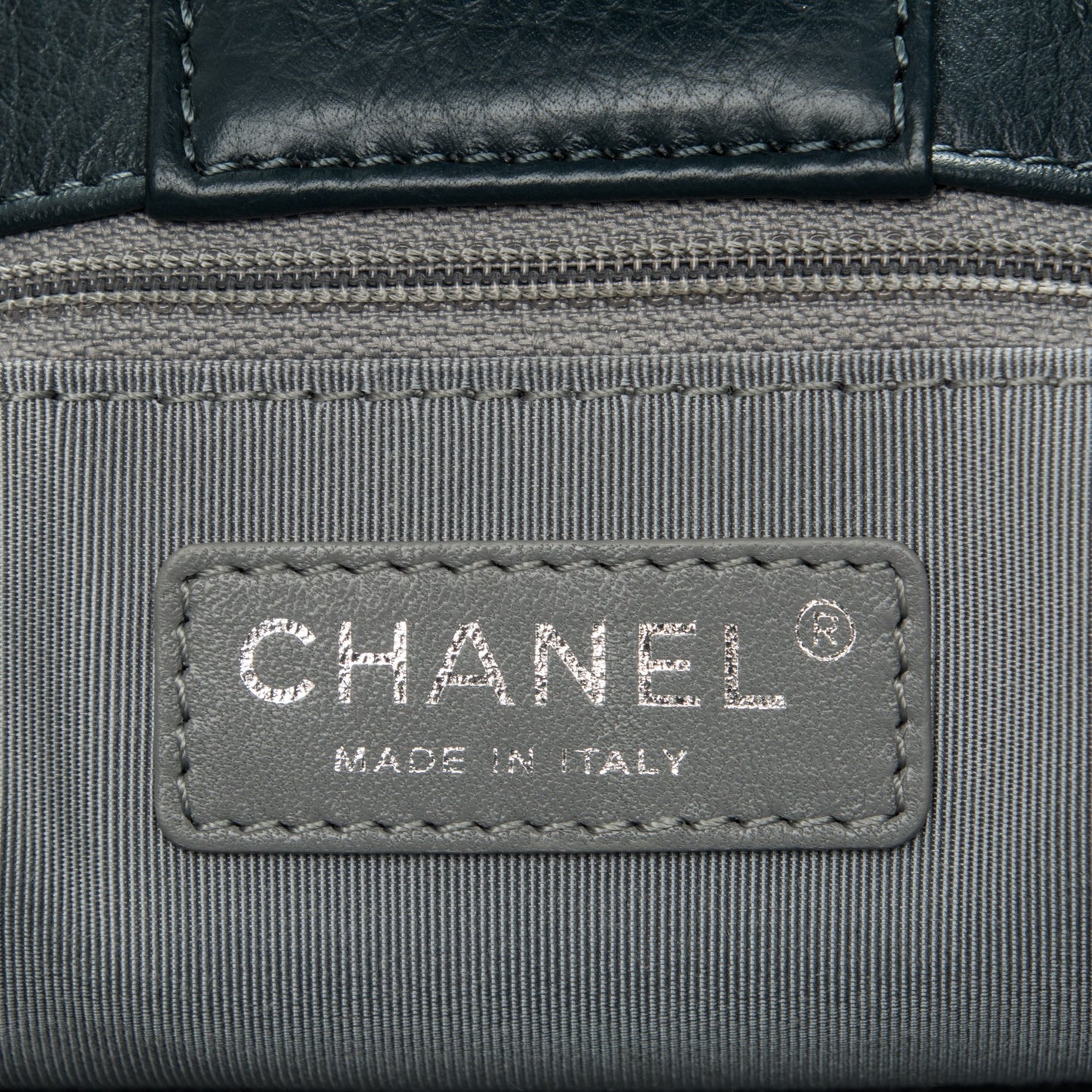 Deerskin Cerf Executive Shopper Tote Dark Blue