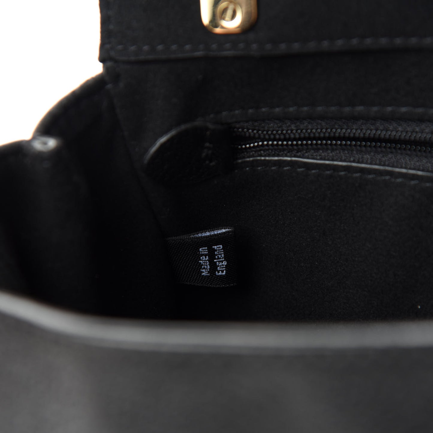 Small Classic Grain Small Lily Flap Black