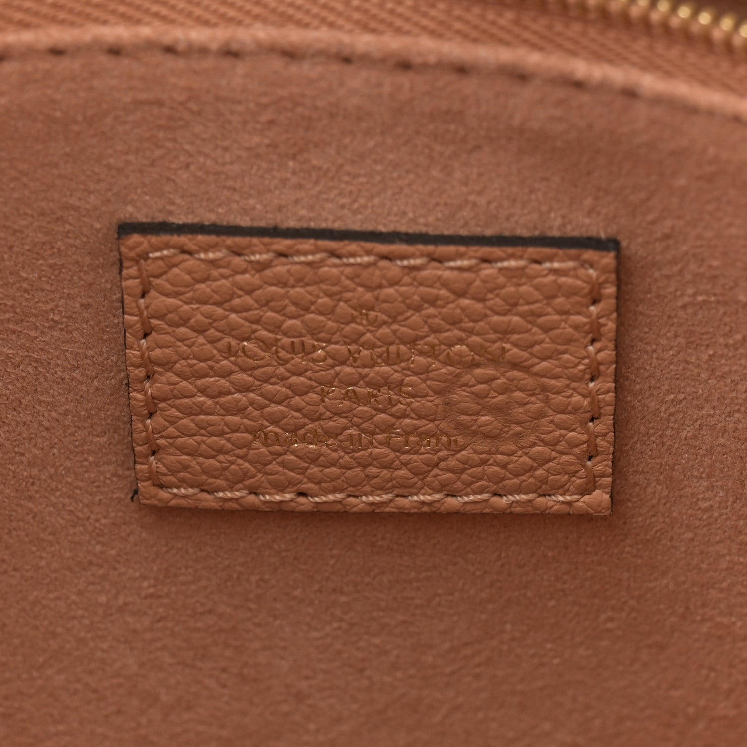 Louis Vuitton Empreinte Monogram Giant Onthego PM Arizona Creme 6 of 9