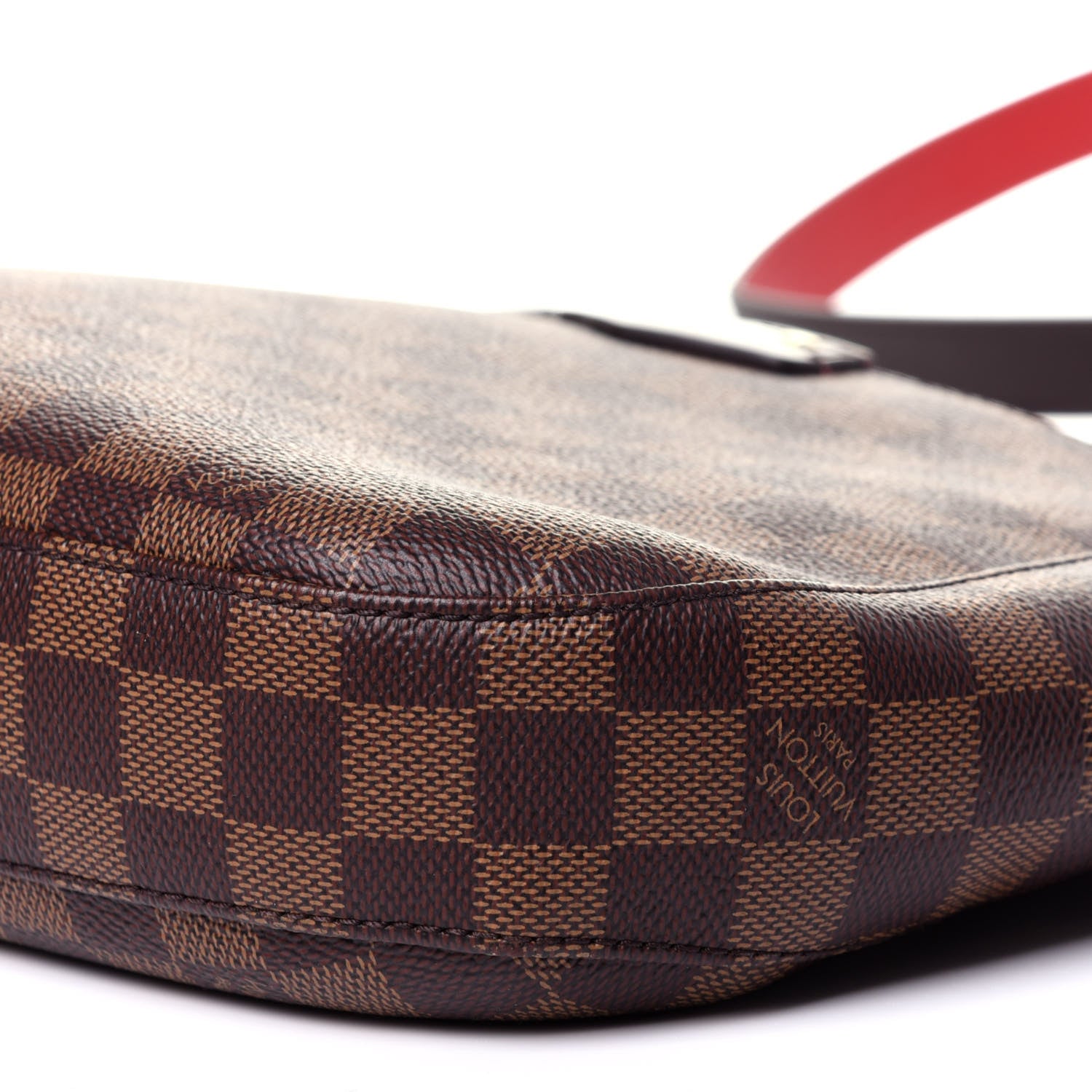 Louis Vuitton Damier Ebene South Bank Besace 10 of 12