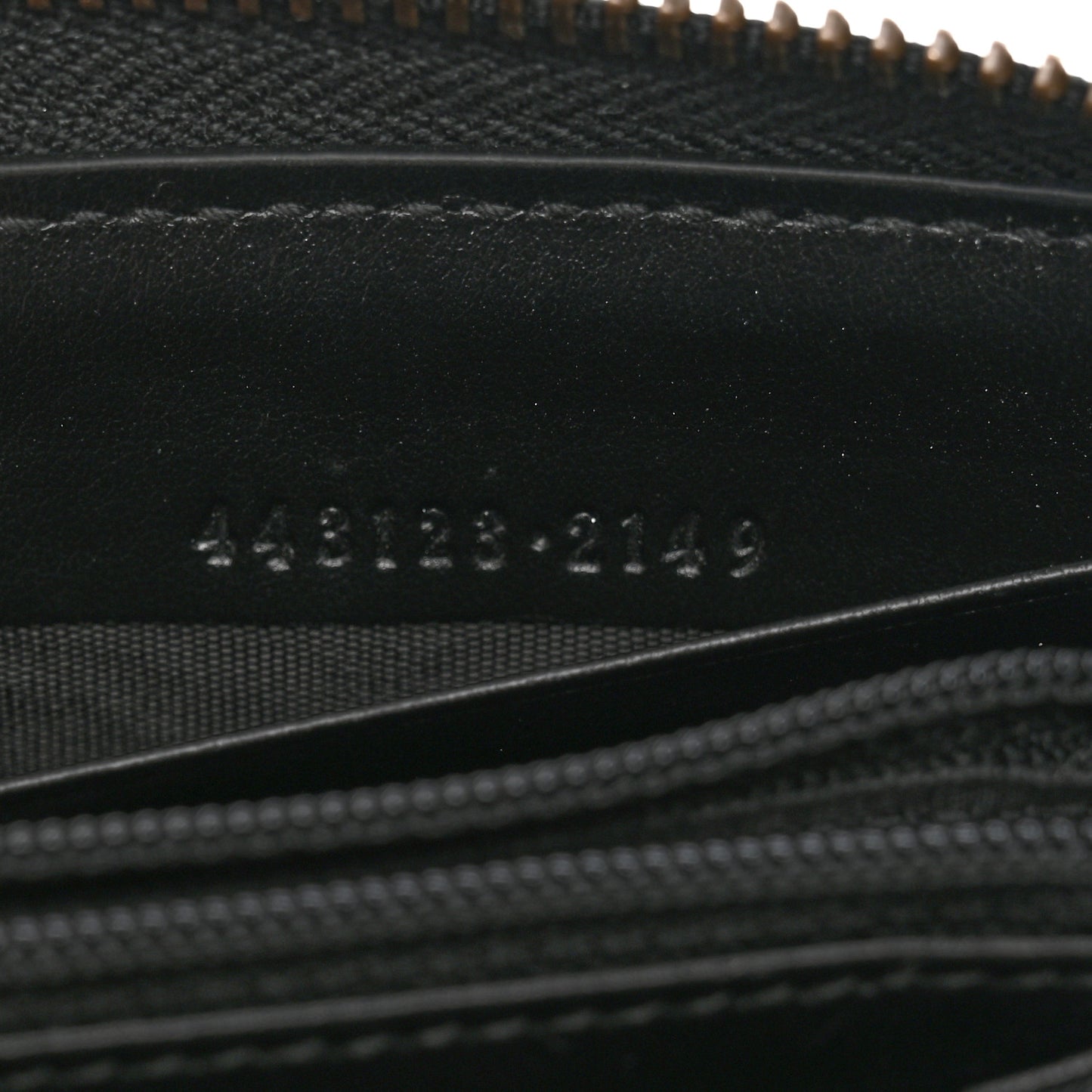 Calfskin Matelasse GG Marmont Zip Around Wallet Black