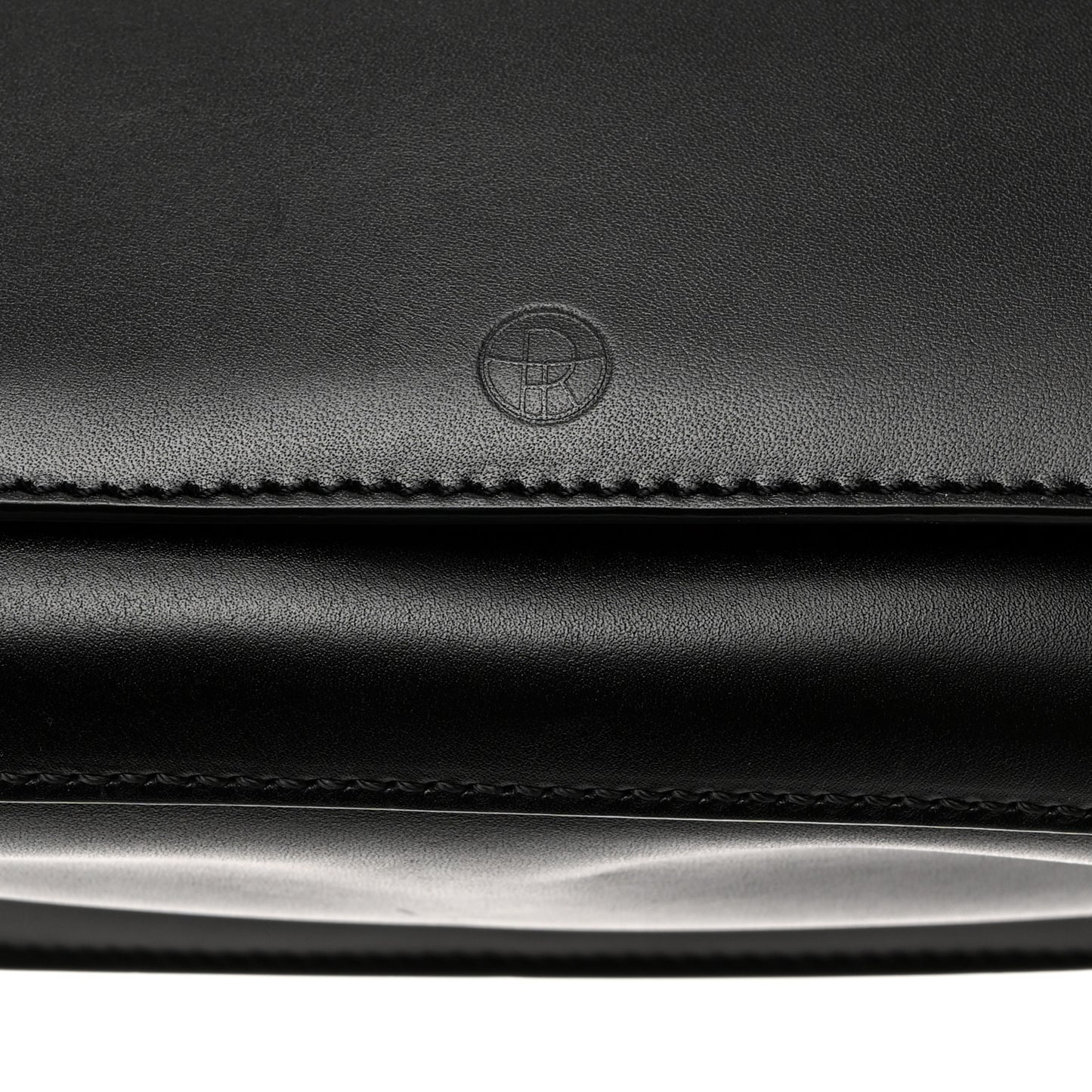 Smooth Calfskin Hunting Bag 11 Black