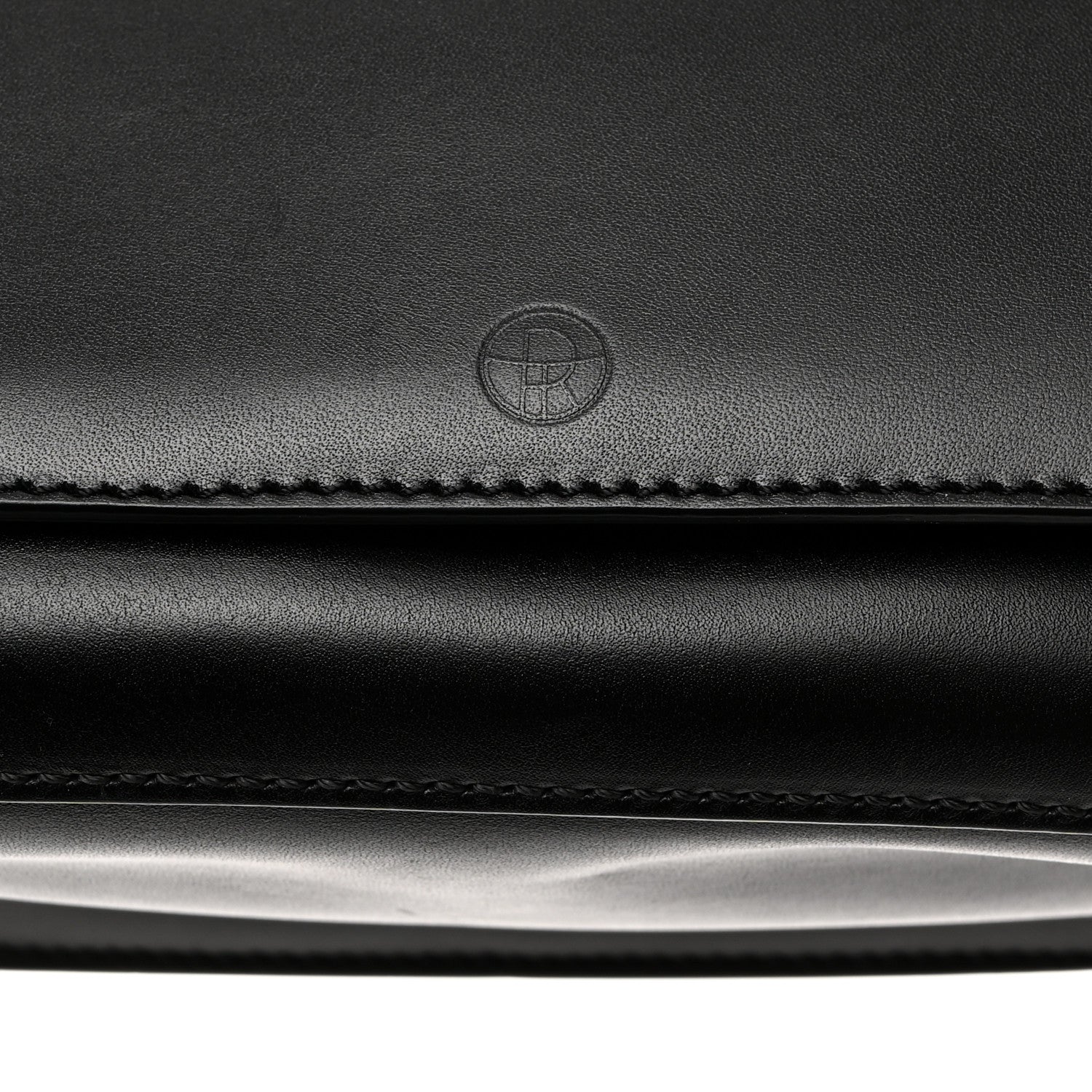 The Row Smooth Calfskin Hunting Bag 11 Black 7 of 11