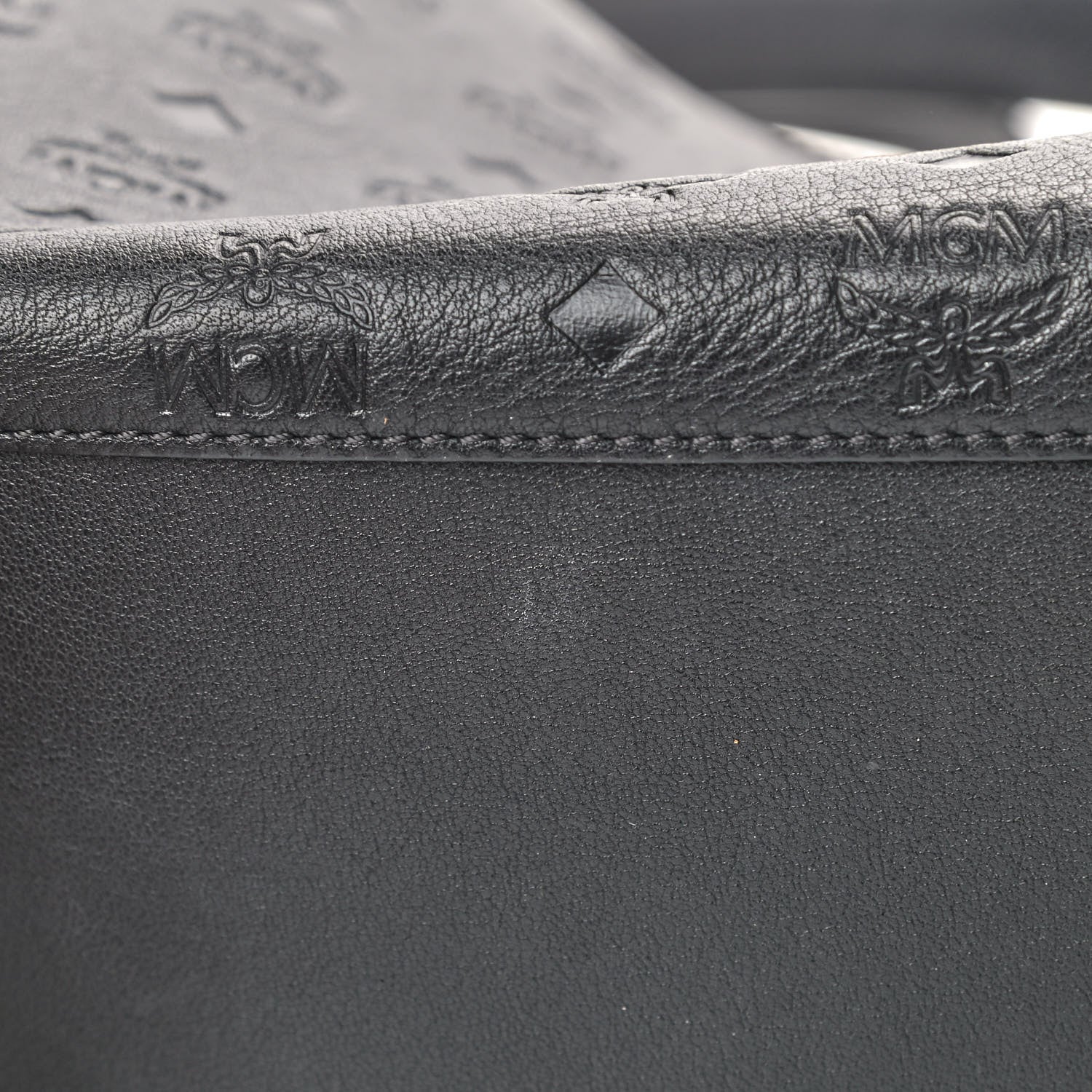 MCM Calfskin Ottomar Medium Hobo Black 6 of 7
