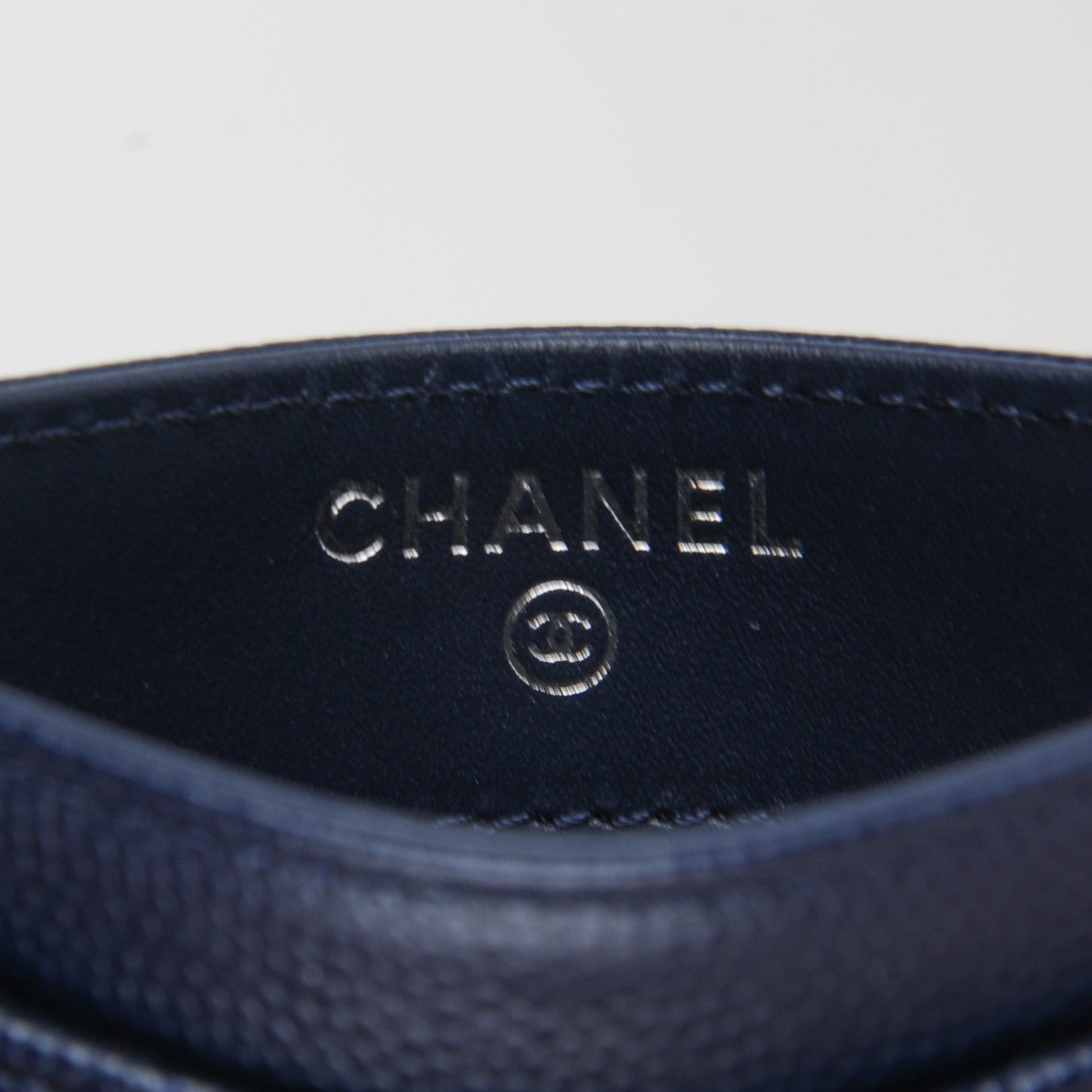 Chanel Caviar Chevron Card Holder Navy 5 of 7