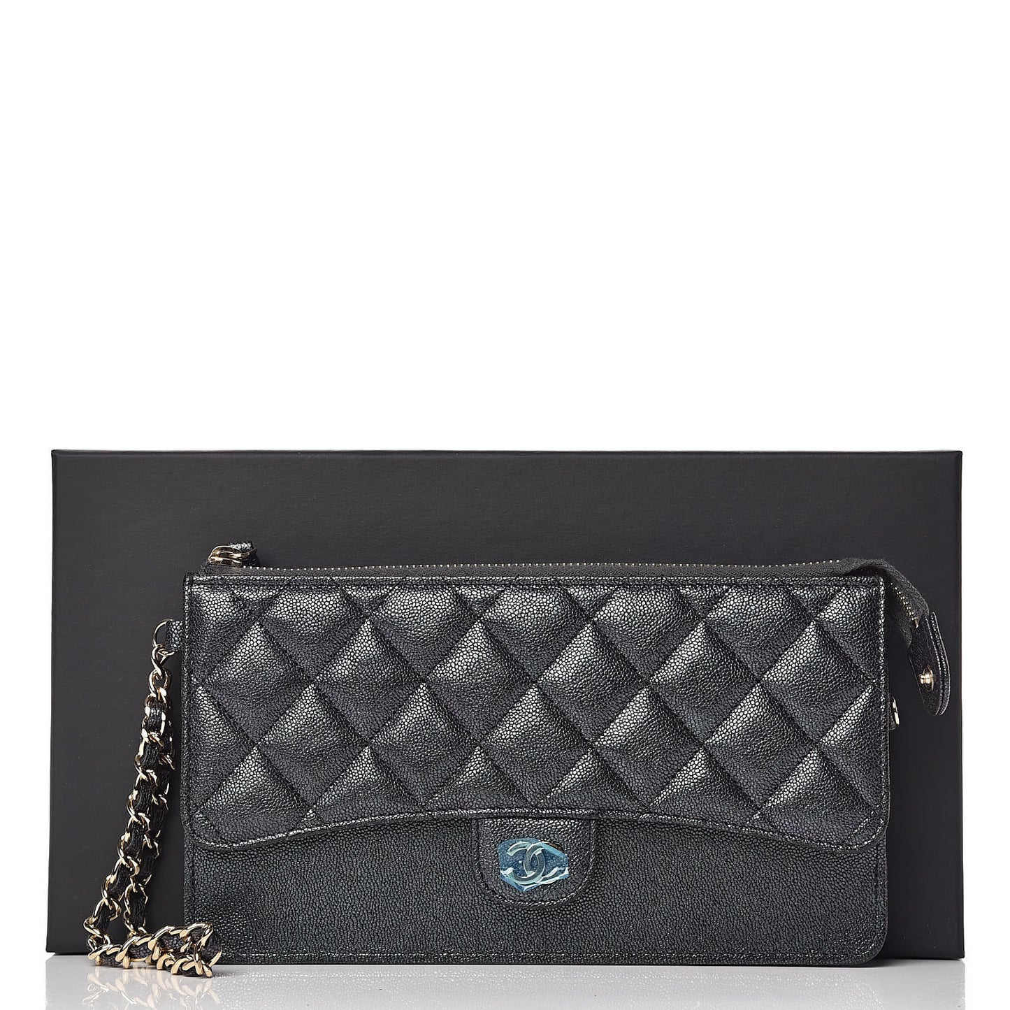 Iridescent Caviar Quilted Classic Pouch With Handle Black