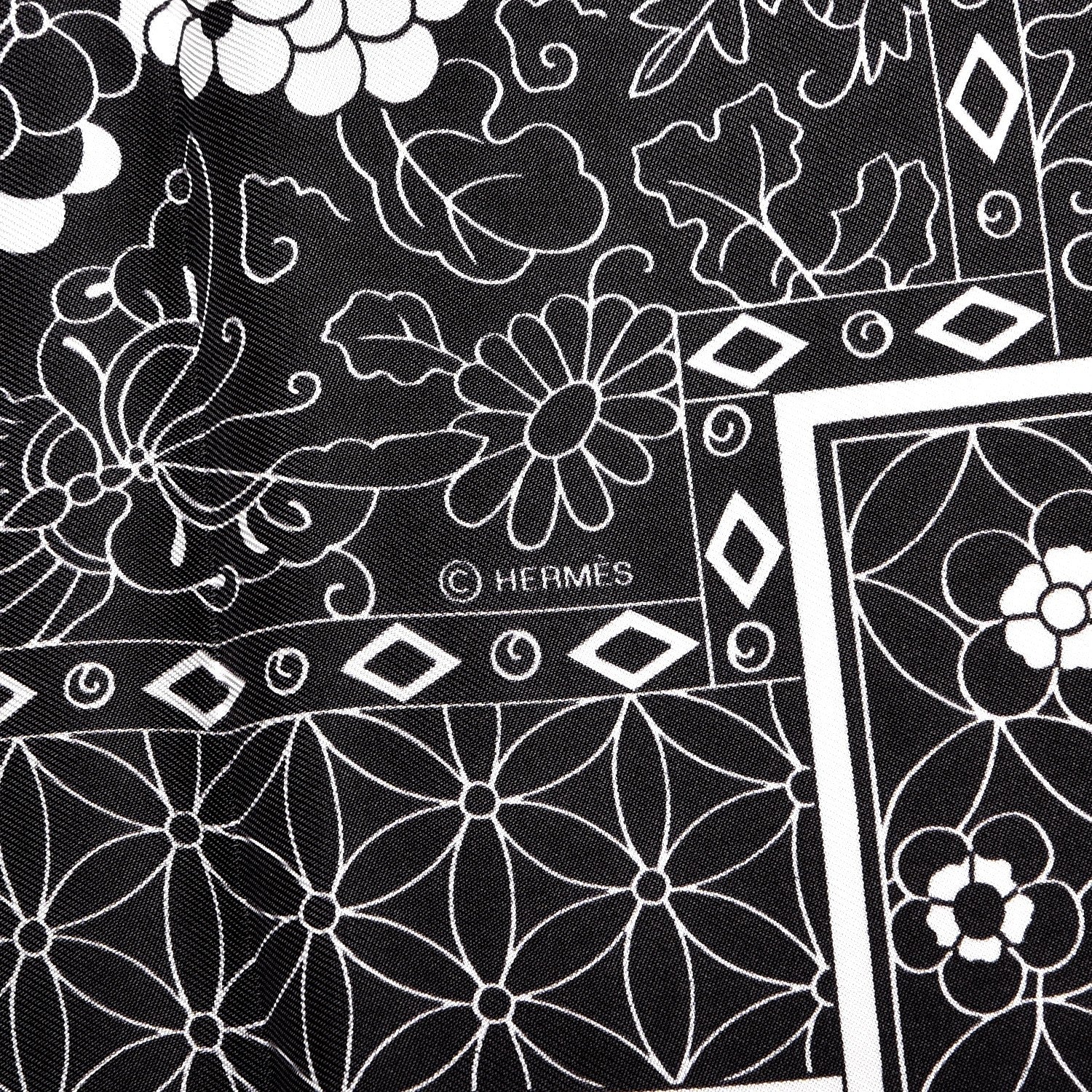 Hermes Silk Collections Imperiales Scarf 90 White Black 6 of 7