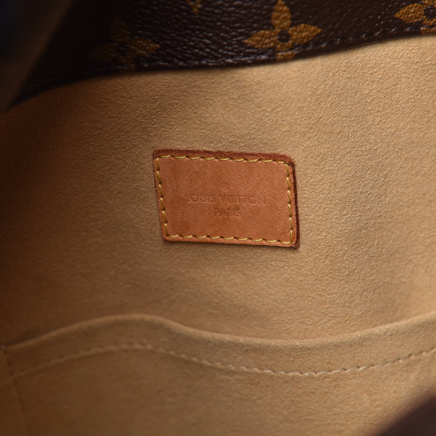 Louis Vuitton Monogram Artsy MM 8 of 13
