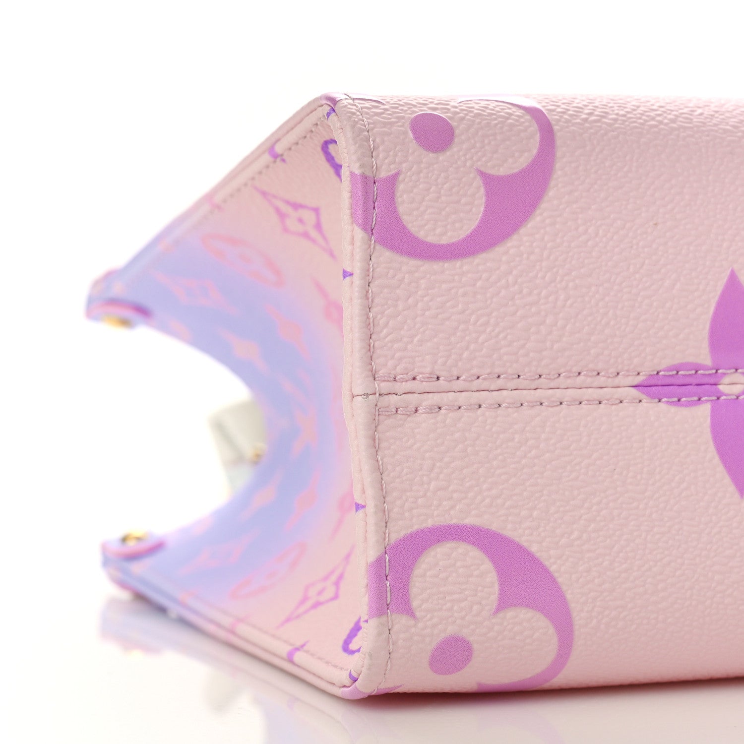 Louis Vuitton Monogram Giant Spring In The City Onthego PM Sunrise Pastel 7 of 8