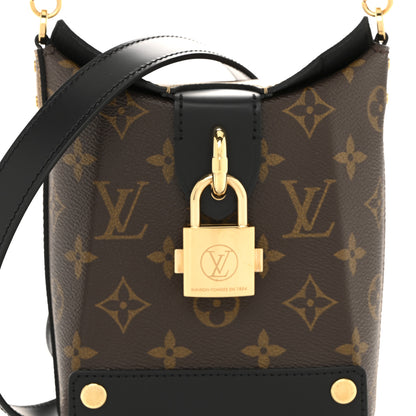 Louis Vuitton Reverse Monogram Bento Box 8 of 13