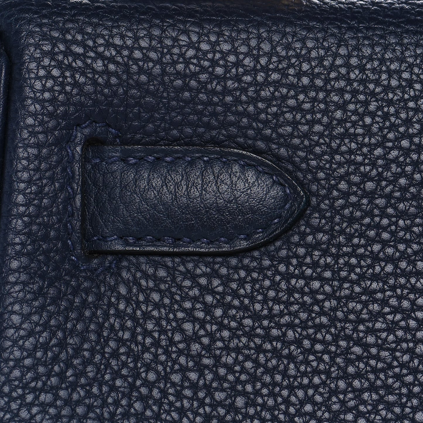 Togo Kelly Retourne 28 Bleu Nuit