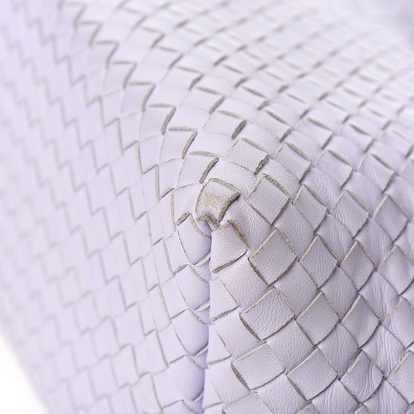Nappa Intrecciato Medium Garda Bag Oyster Lilac