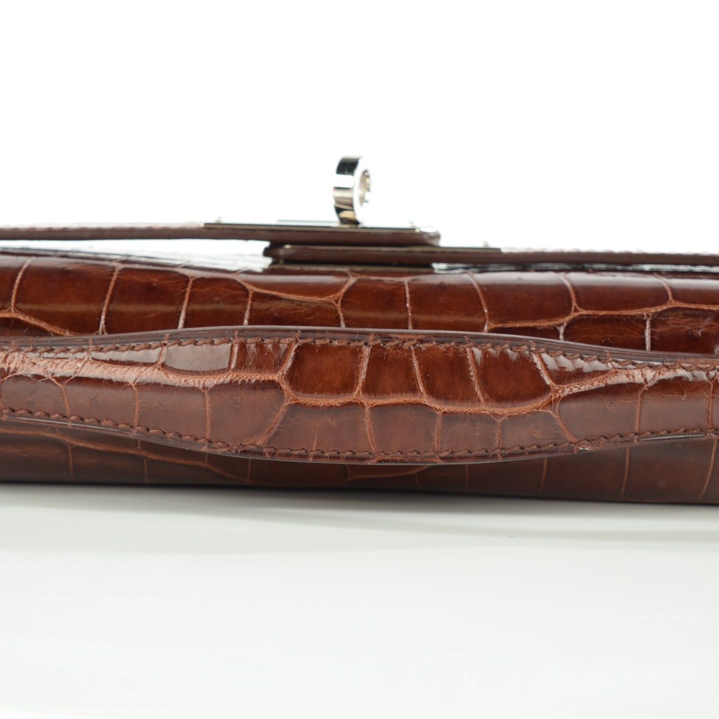 Shiny Niloticus Crocodile Kelly Cut Pochette Miel