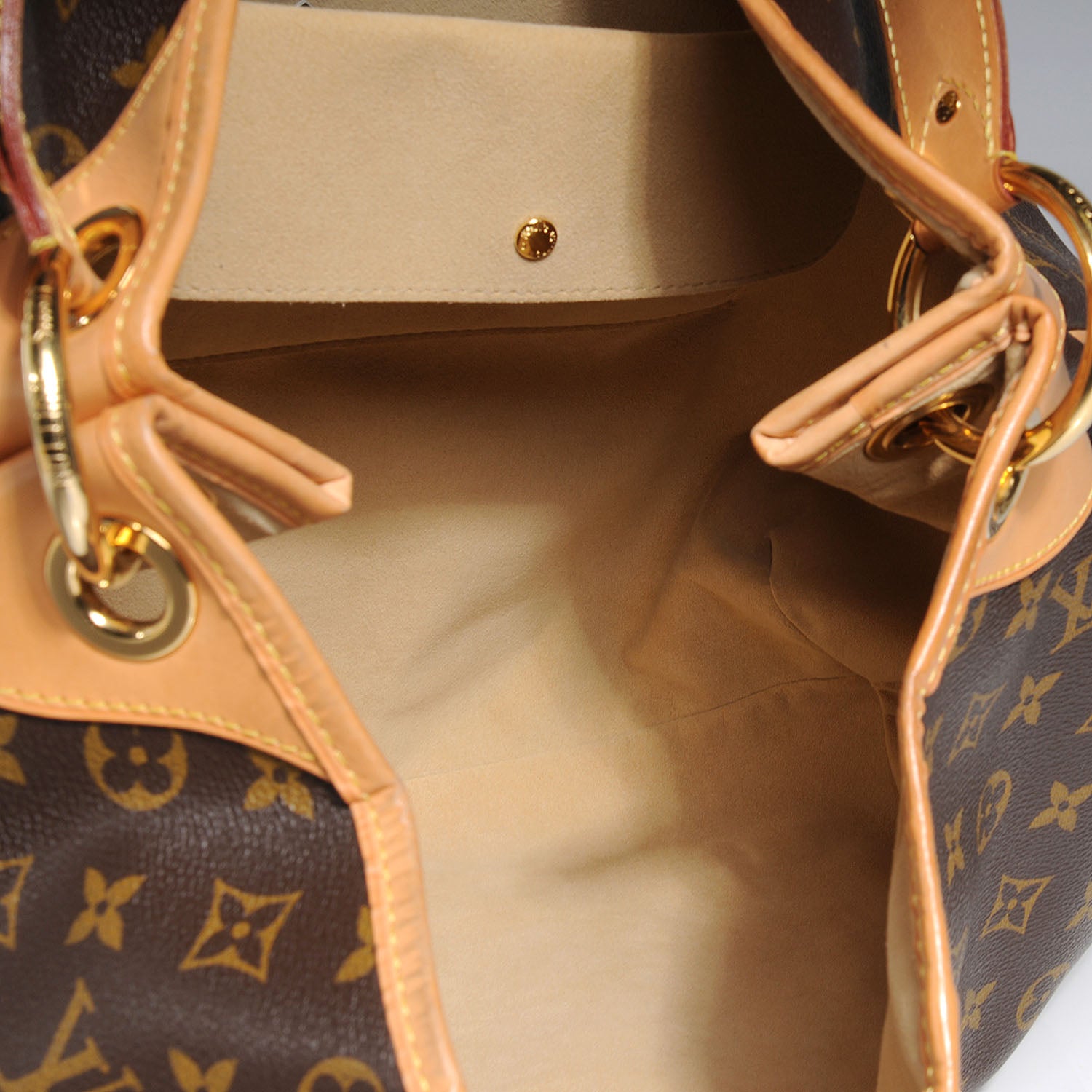 Louis Vuitton Monogram Galliera PM 6 of 11