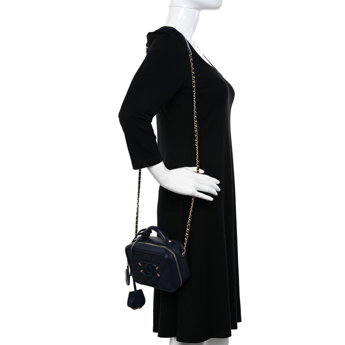 Caviar Quilted Small CC Filigree Vanity Case Navy