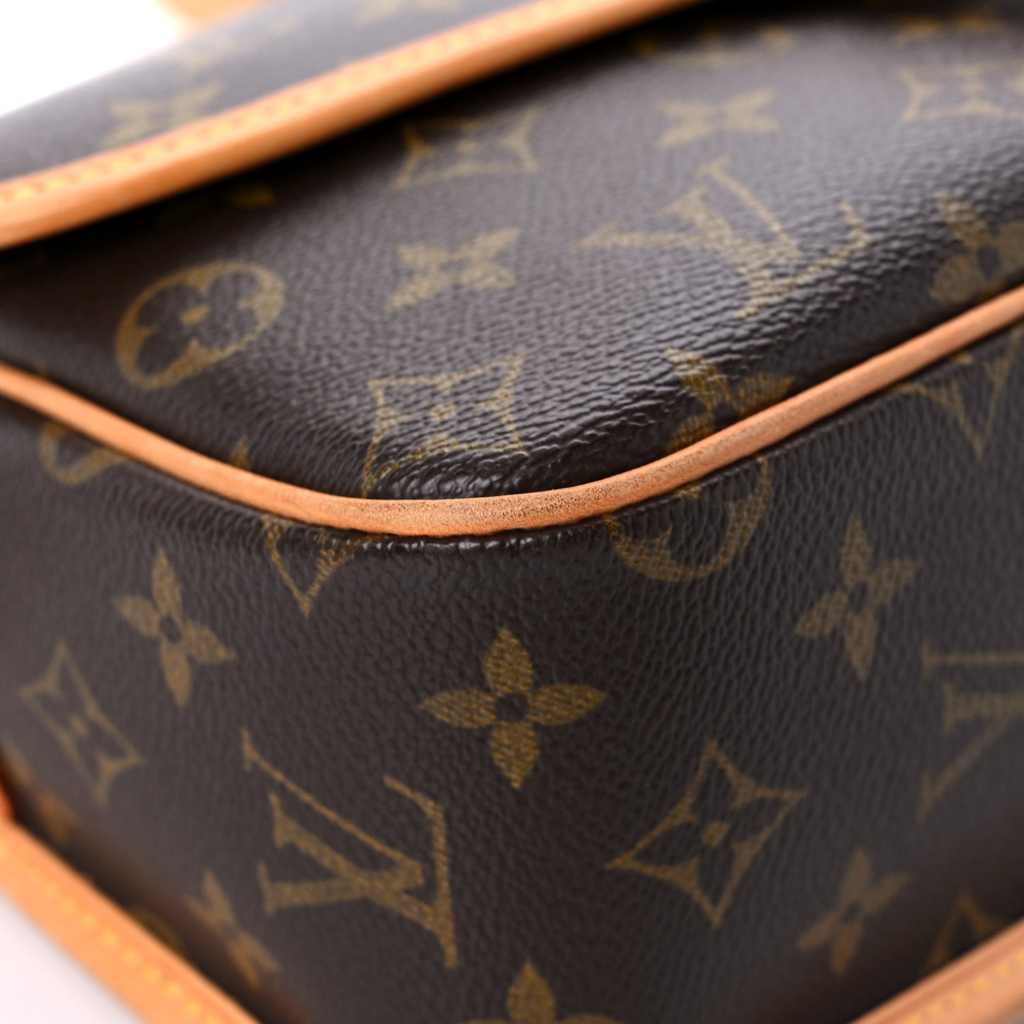 Monogram Sologne