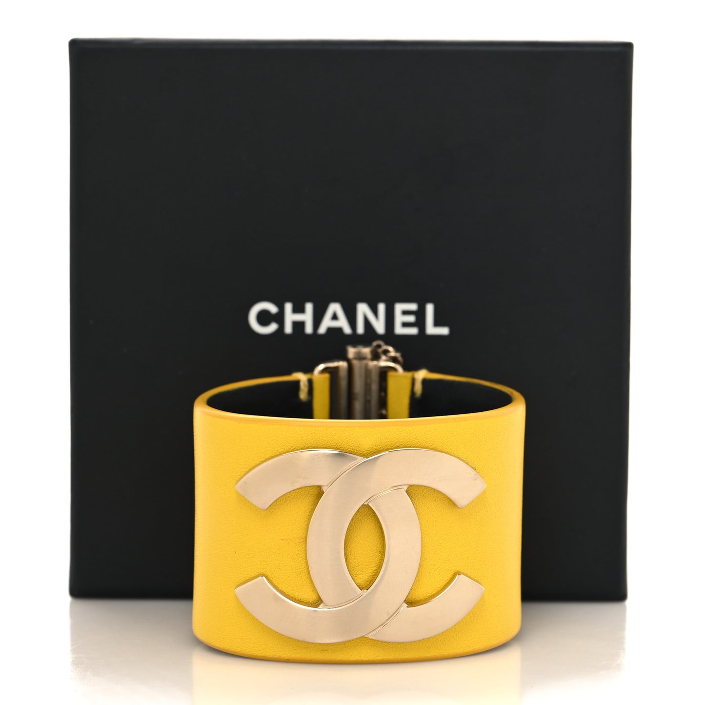 Calfskin CC Wide Cuff M Yellow