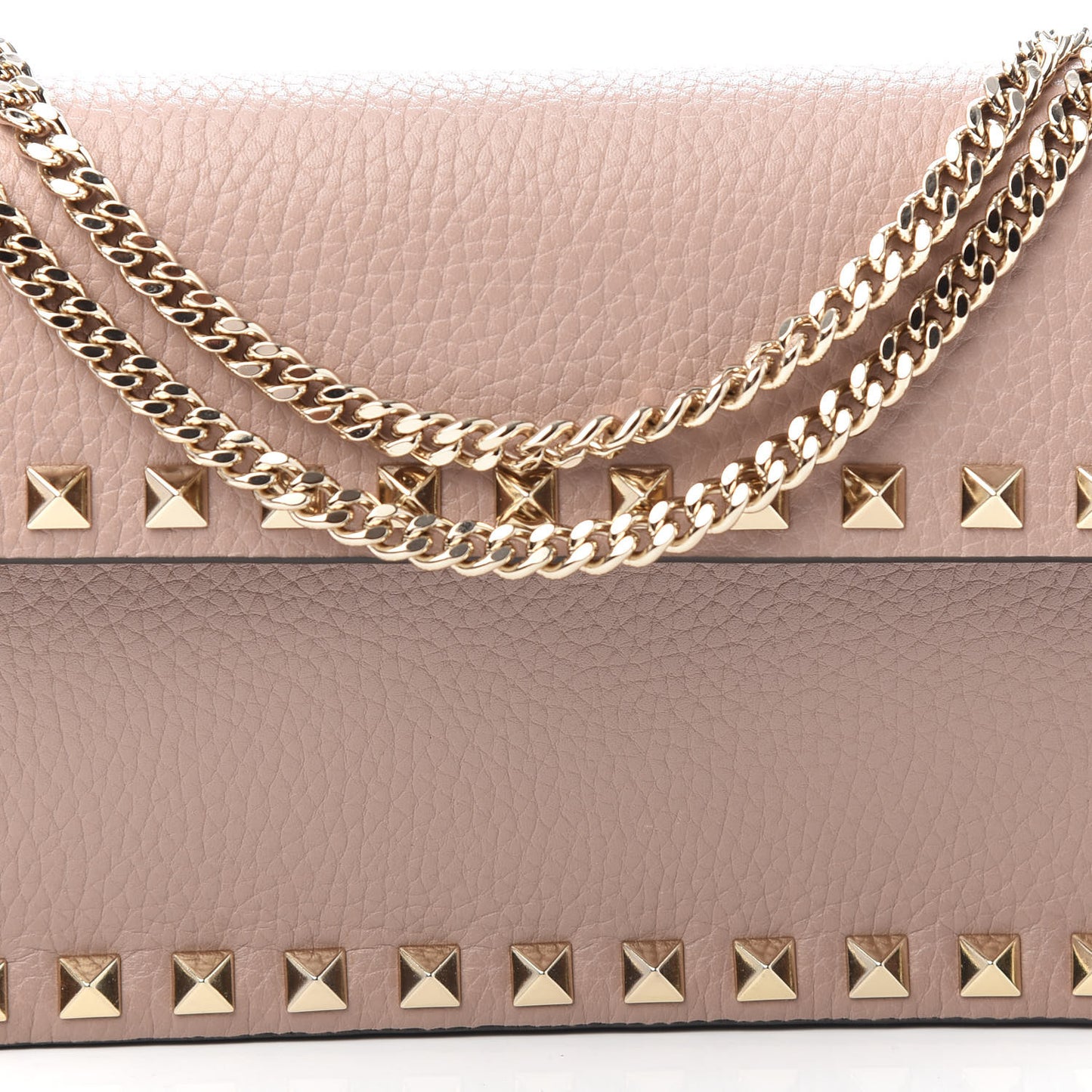 Pebbled Calfskin Rockstud Flap Wallet On Chain Poudre