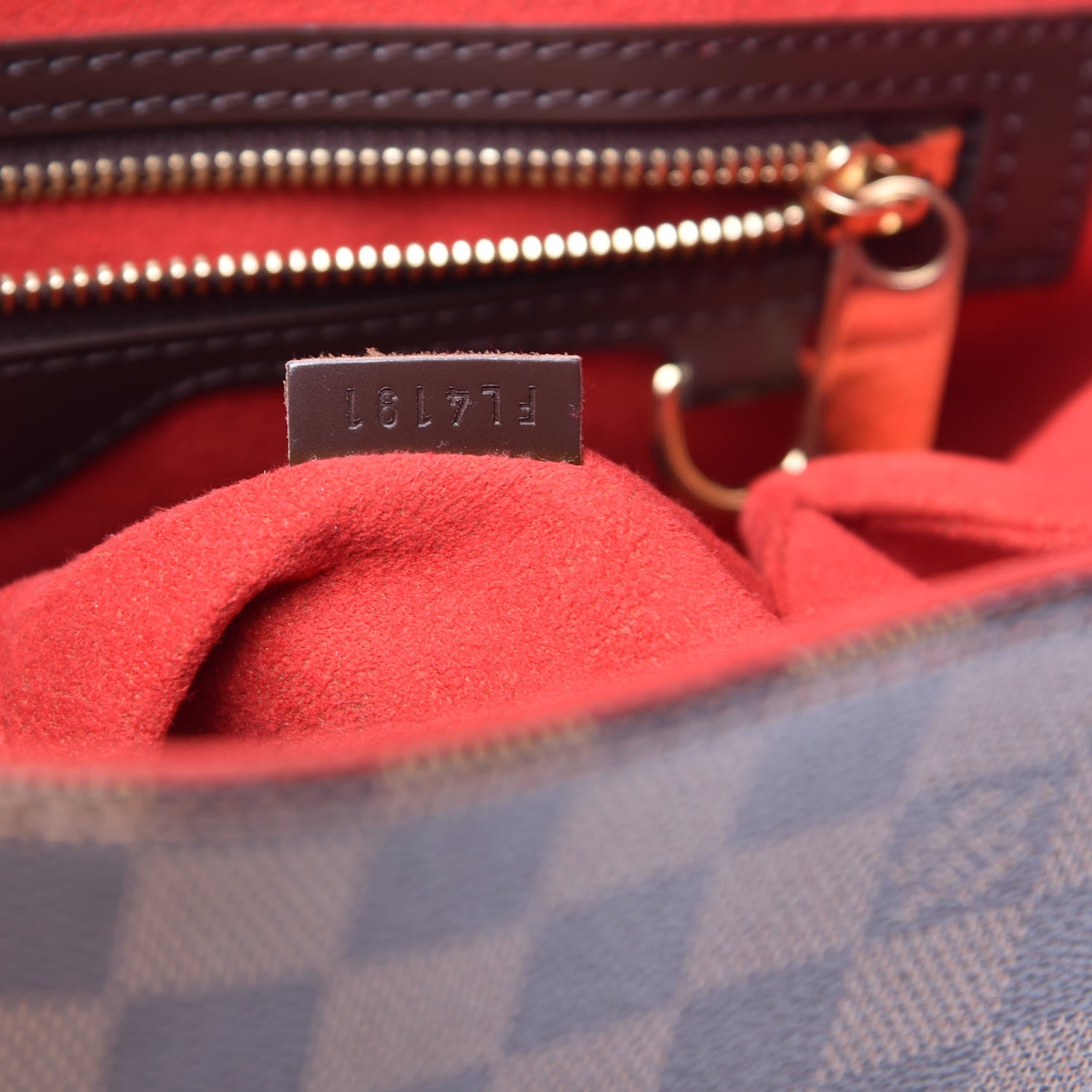 Louis Vuitton Damier Ebene Bergamo GM 7 of 11