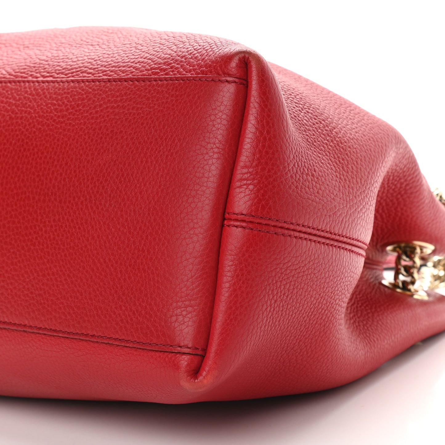 Pebbled Calfskin Medium Soho Chain Shoulder Bag Tabasco Red